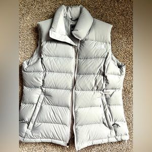 Women’s The North Face vest, size Large, light grey 700 series